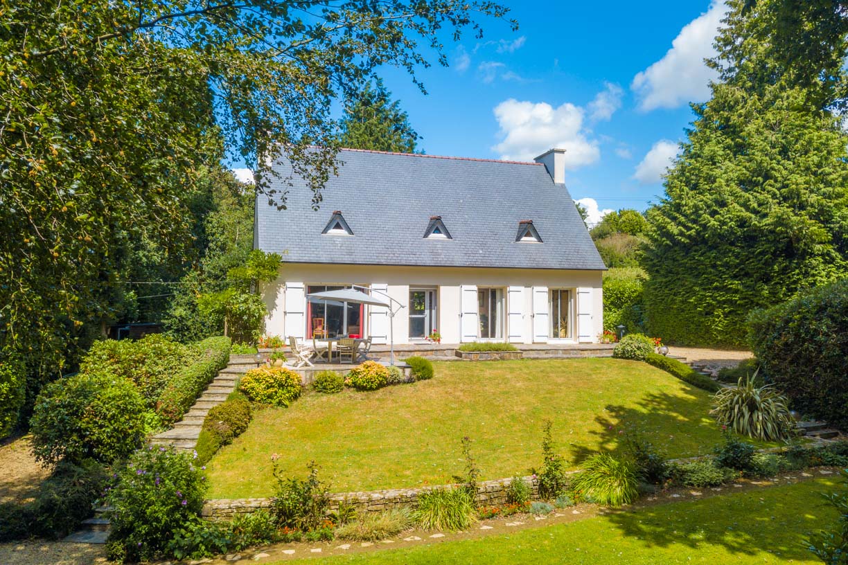 photographe-immobilier-drone-visite-virtuelle-brest-finistere Photographie immobilière réalisée par drone par télépilote agréé DGAC, Finistère, Bretagne, 360 Des Légendes.